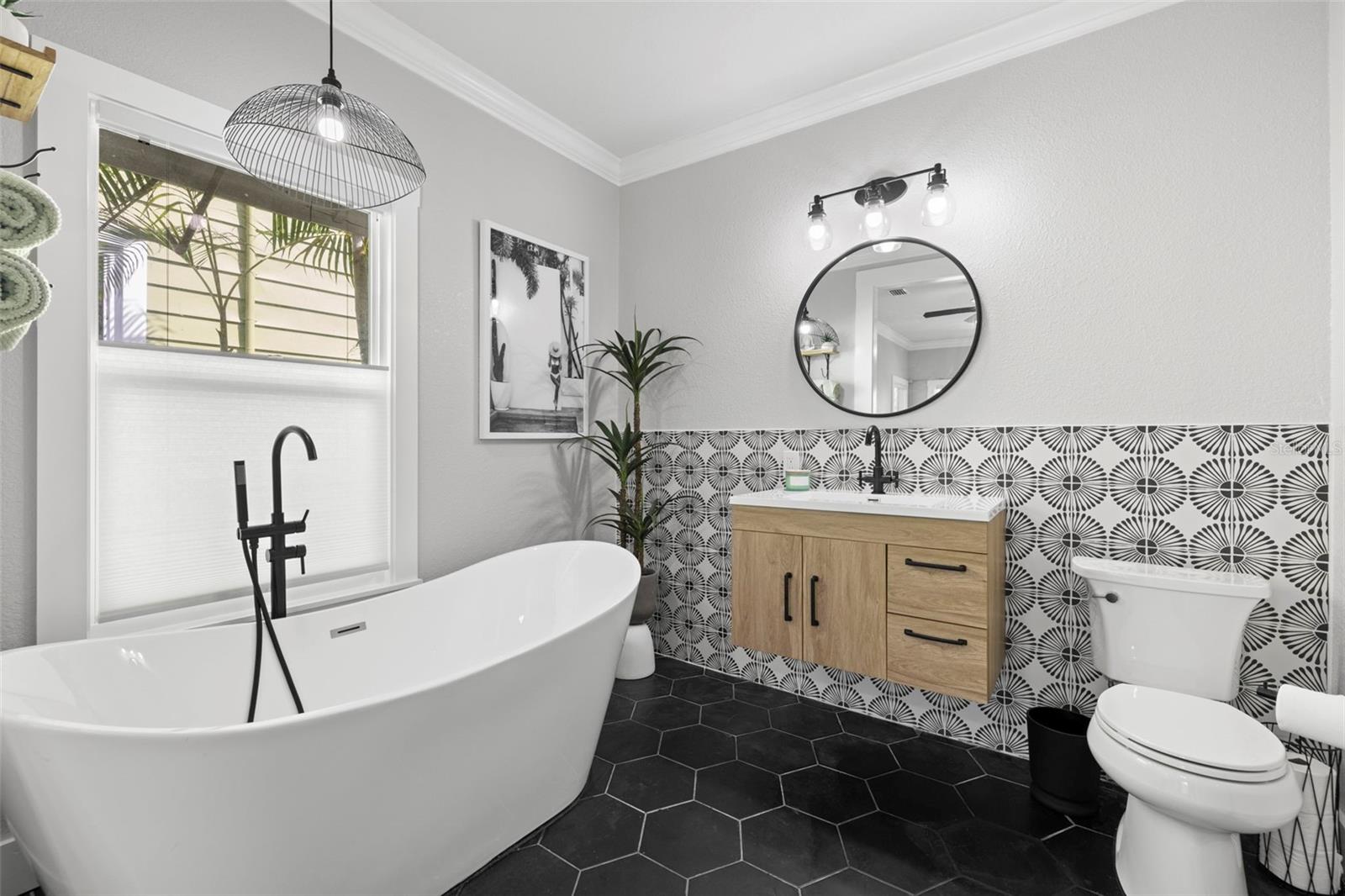 554 6TH AVE N, ST PETERSBURG, FL, 33701