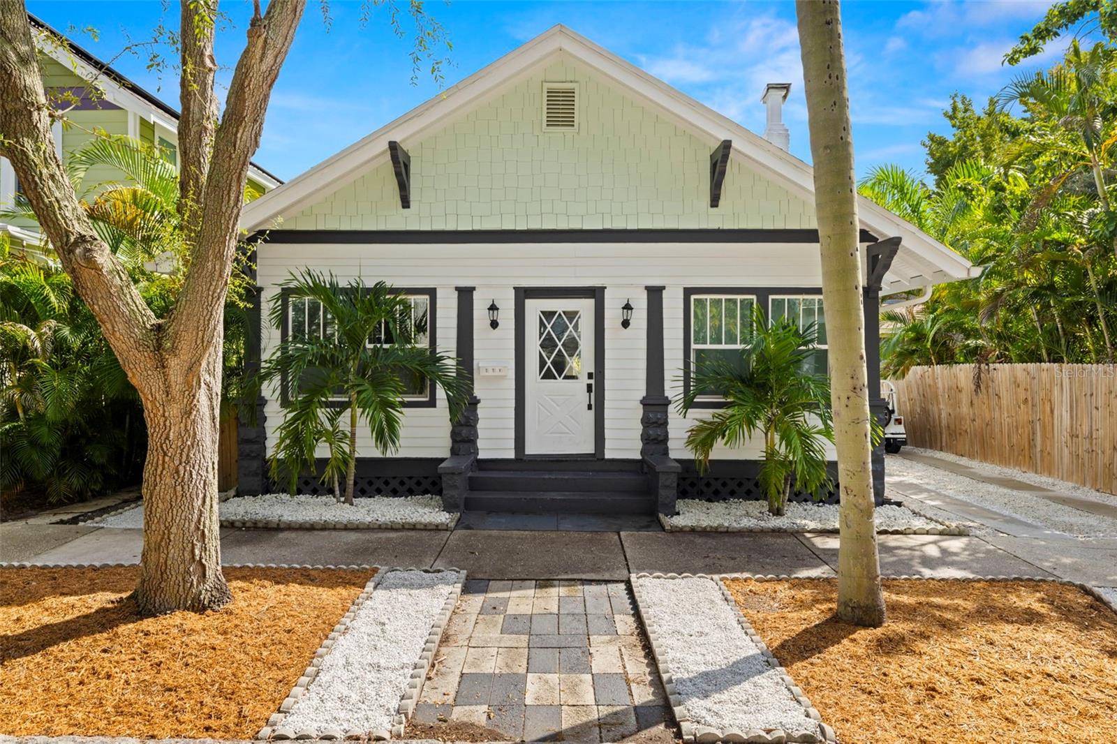554 6TH AVE N, ST PETERSBURG, FL, 33701