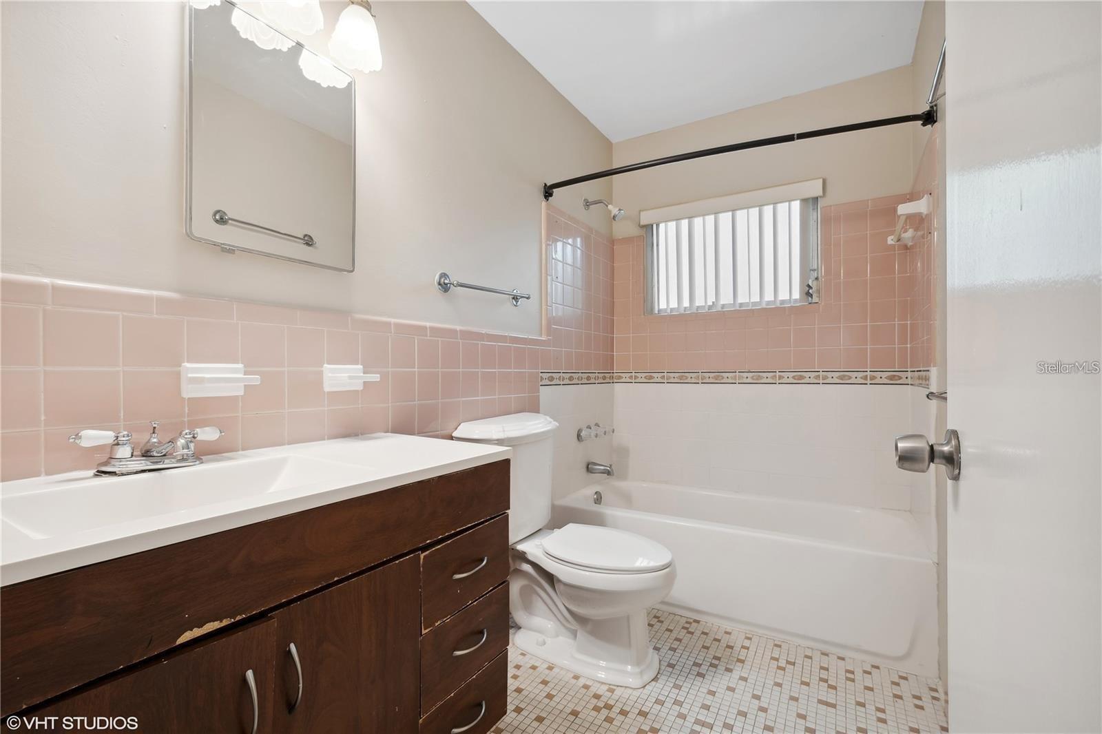 2015 NW 36TH DR, GAINESVILLE, FL, 32606