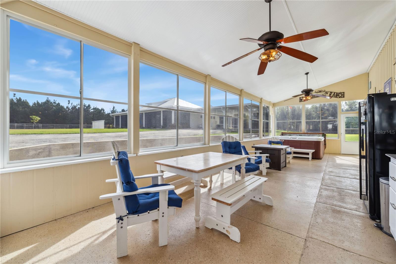 712 SOUTHWEST RASBERRY CT, FORT WHITE, FL, 32038
