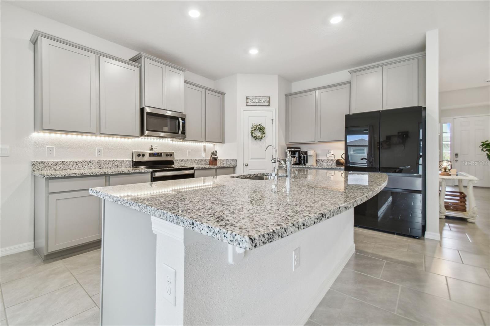 10058 SHORELINE VIEW WAY, WESLEY CHAPEL, FL, 33545