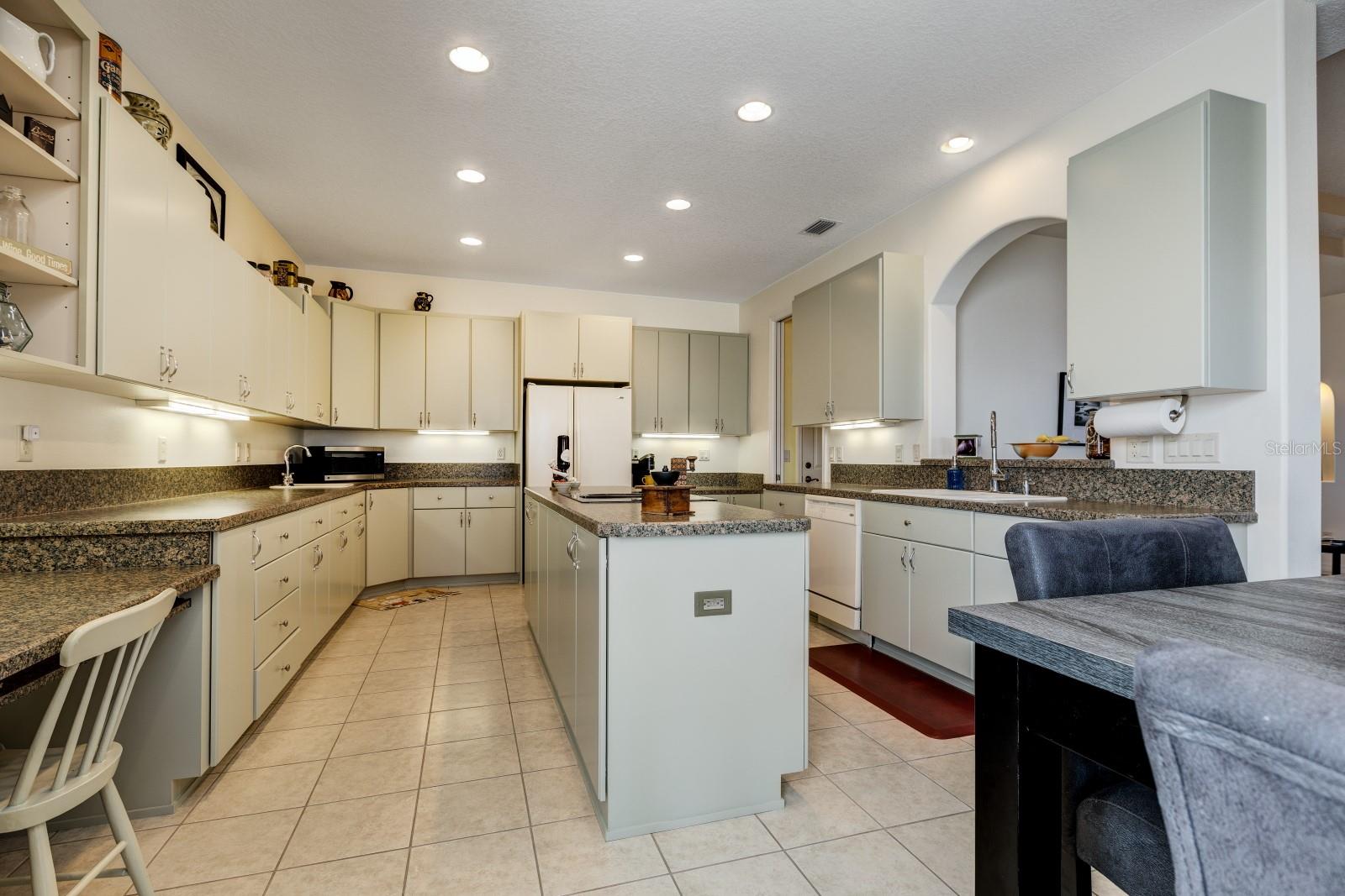 5717 ILLUMINATION LN, LEESBURG, FL, 34748