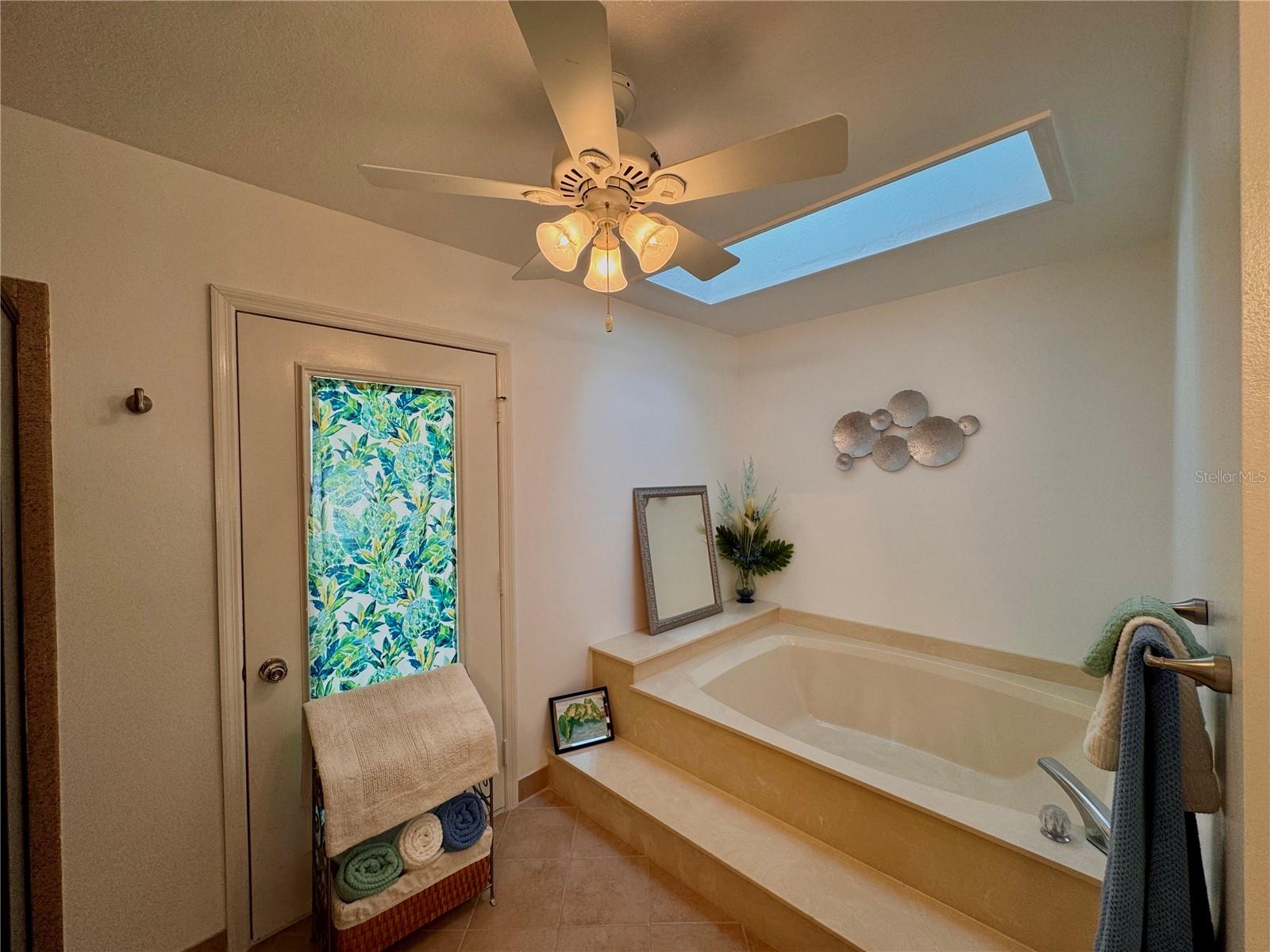 516 DONALDSON DR, DEBARY, FL, 32713