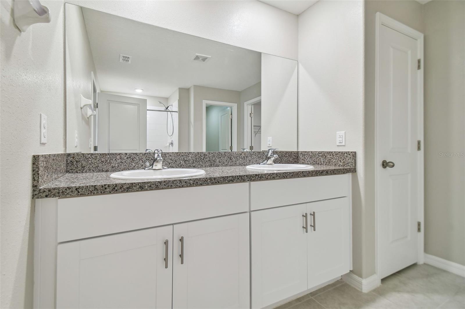 2950 LYTTON HALL DR, ZEPHYRHILLS, FL, 33540