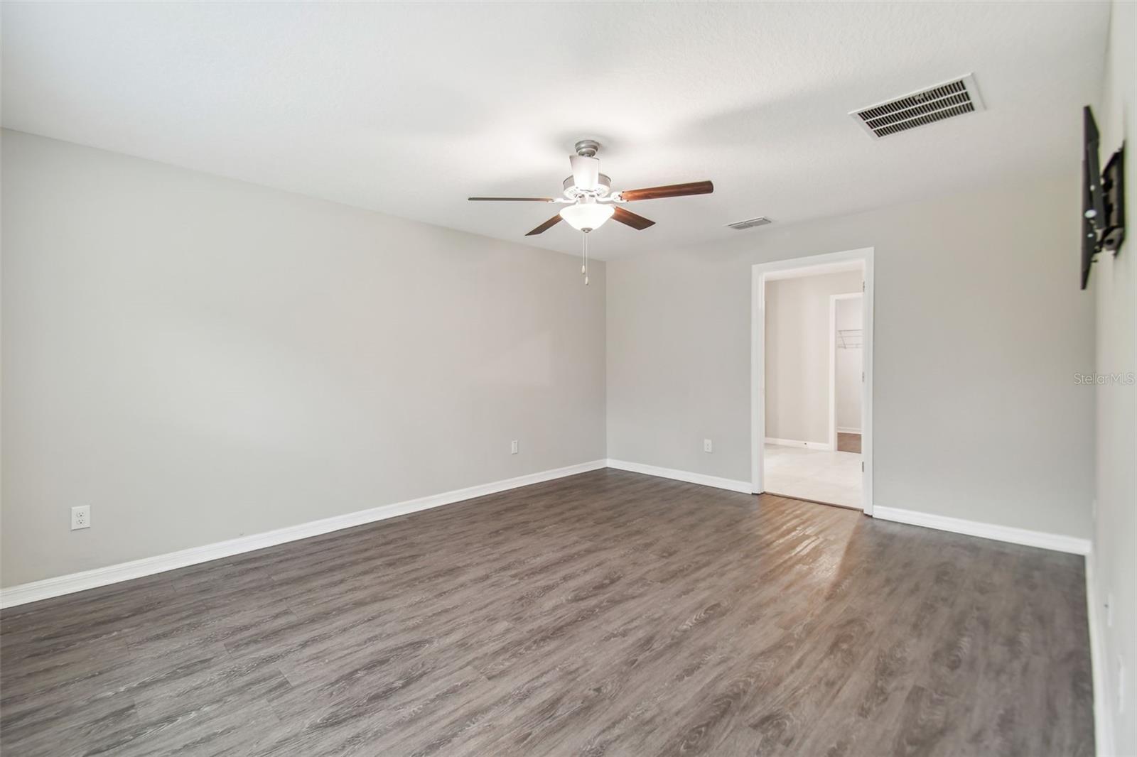 2950 LYTTON HALL DR, ZEPHYRHILLS, FL, 33540