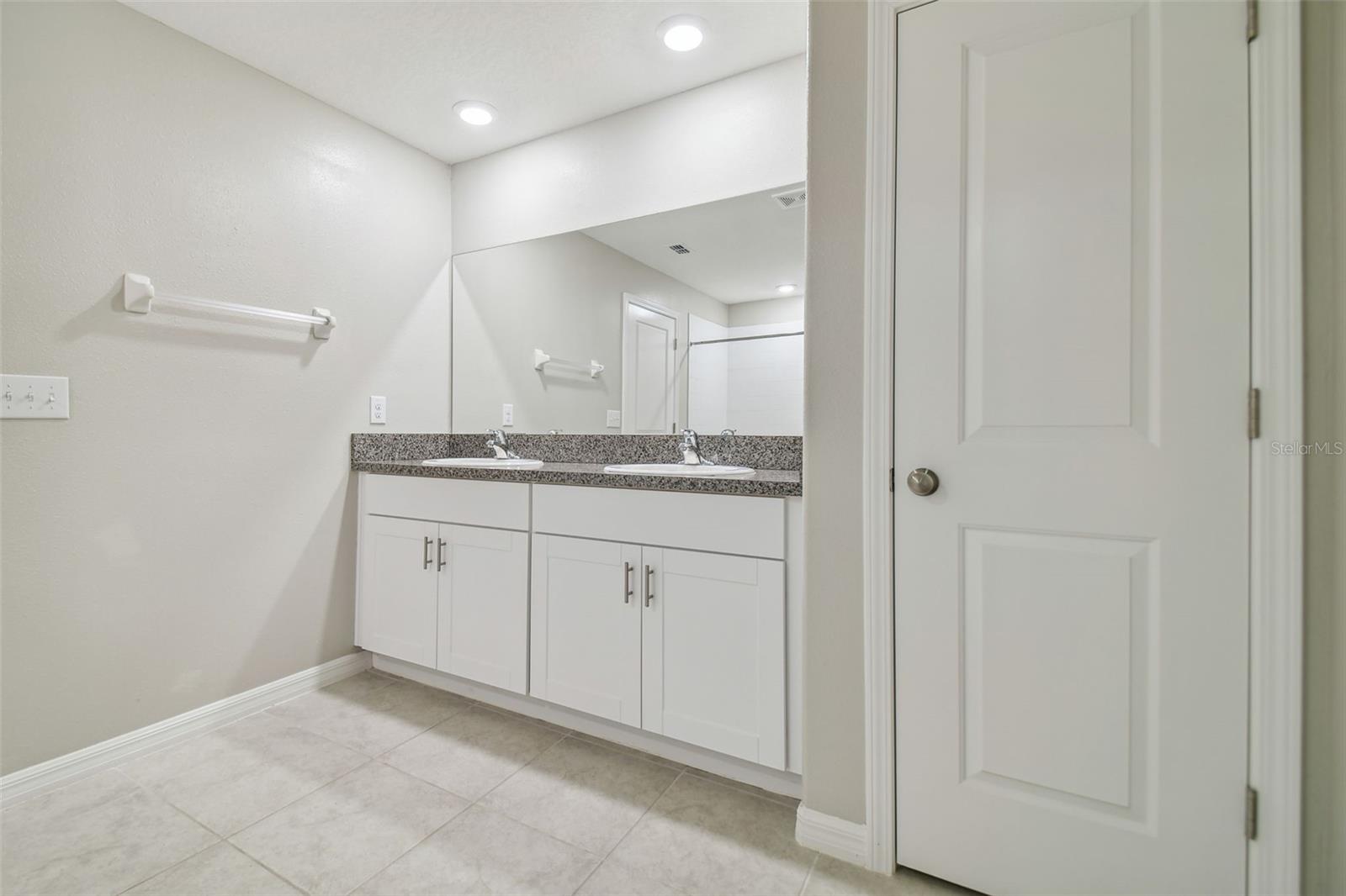 2950 LYTTON HALL DR, ZEPHYRHILLS, FL, 33540