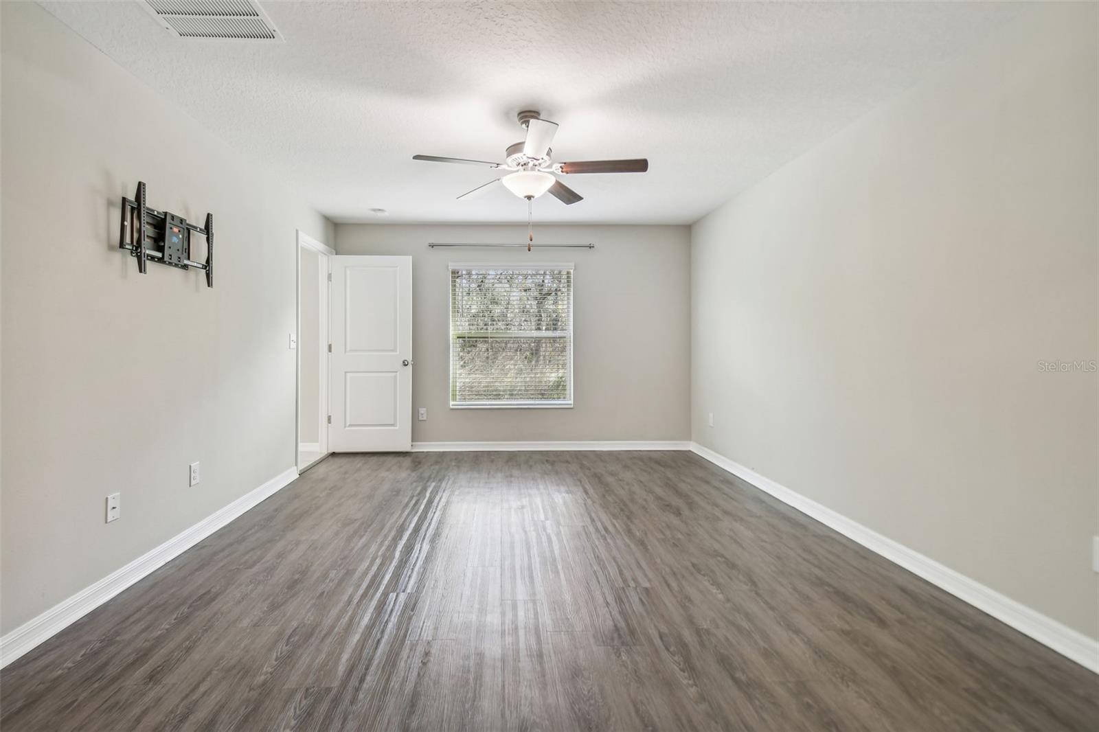 2950 LYTTON HALL DR, ZEPHYRHILLS, FL, 33540