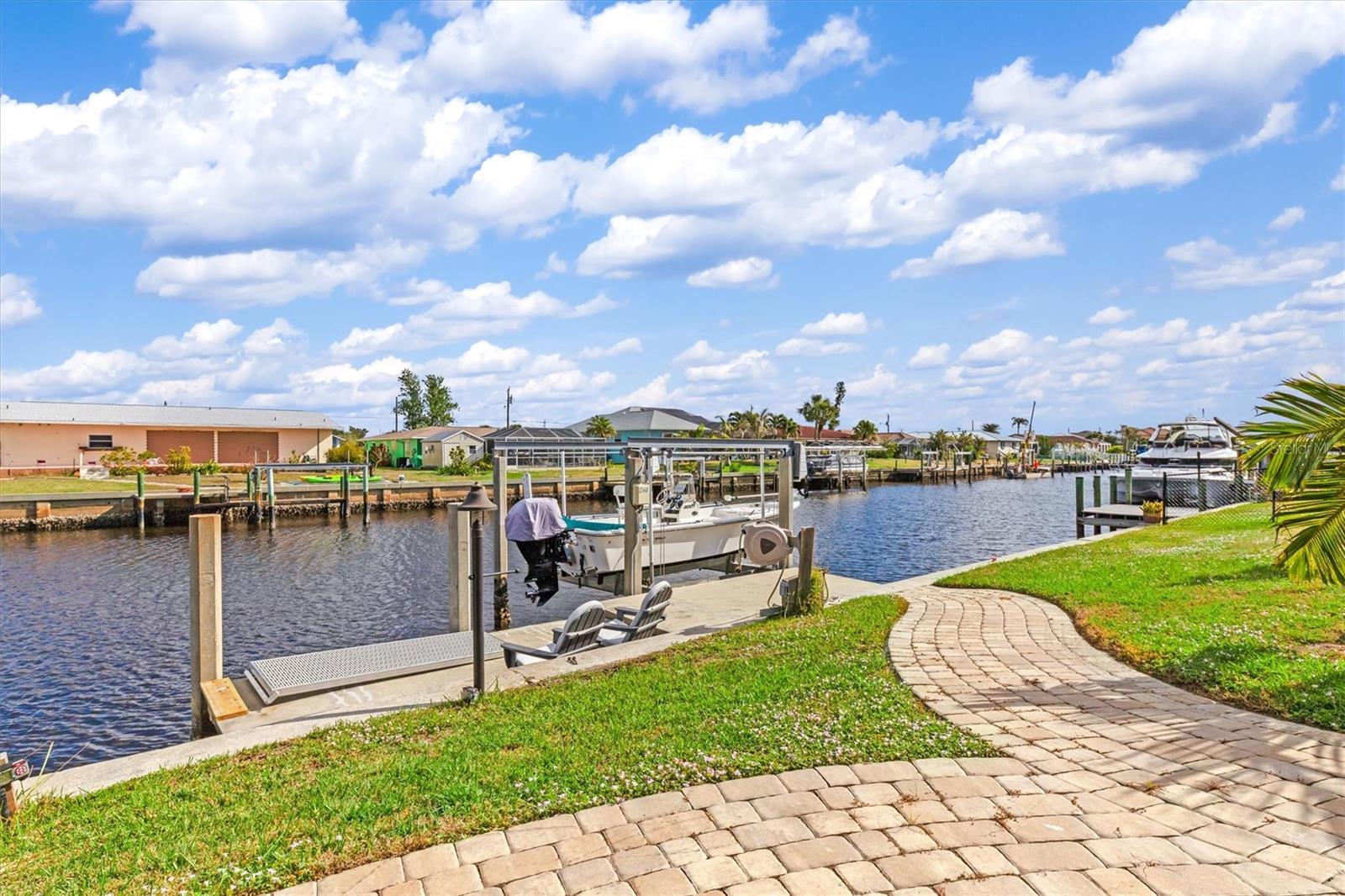 138 PECKHAM ST SW, PORT CHARLOTTE, FL, 33952