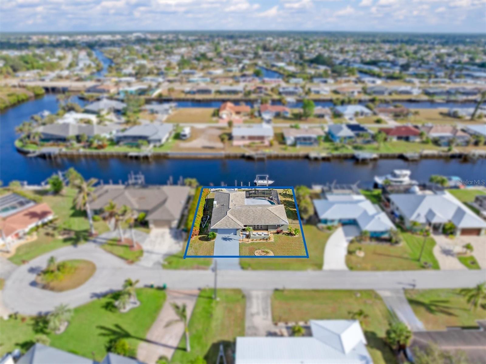 138 PECKHAM ST SW, PORT CHARLOTTE, FL, 33952