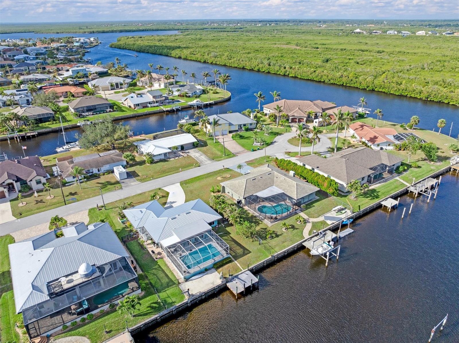 138 PECKHAM ST SW, PORT CHARLOTTE, FL, 33952