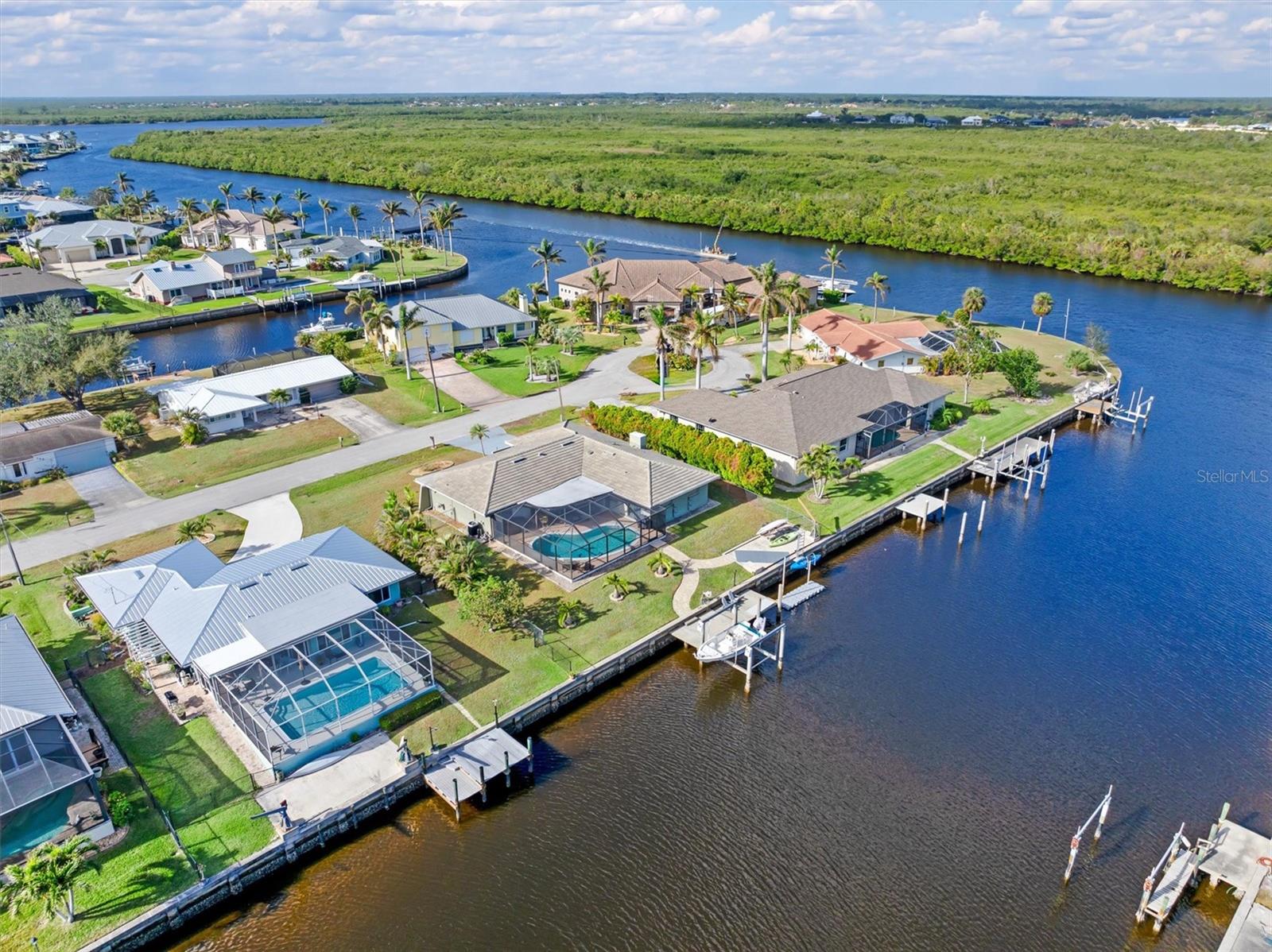 138 PECKHAM ST SW, PORT CHARLOTTE, FL, 33952