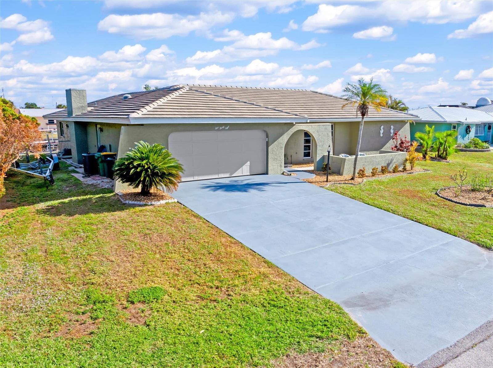 138 PECKHAM ST SW, PORT CHARLOTTE, FL, 33952
