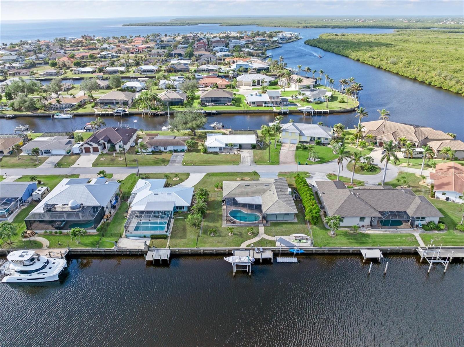 138 PECKHAM ST SW, PORT CHARLOTTE, FL, 33952