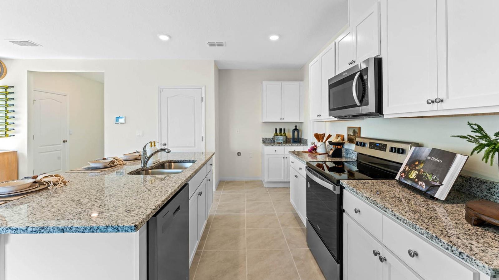 1528 ELLESMERE AVE, HAINES CITY, FL, 33844