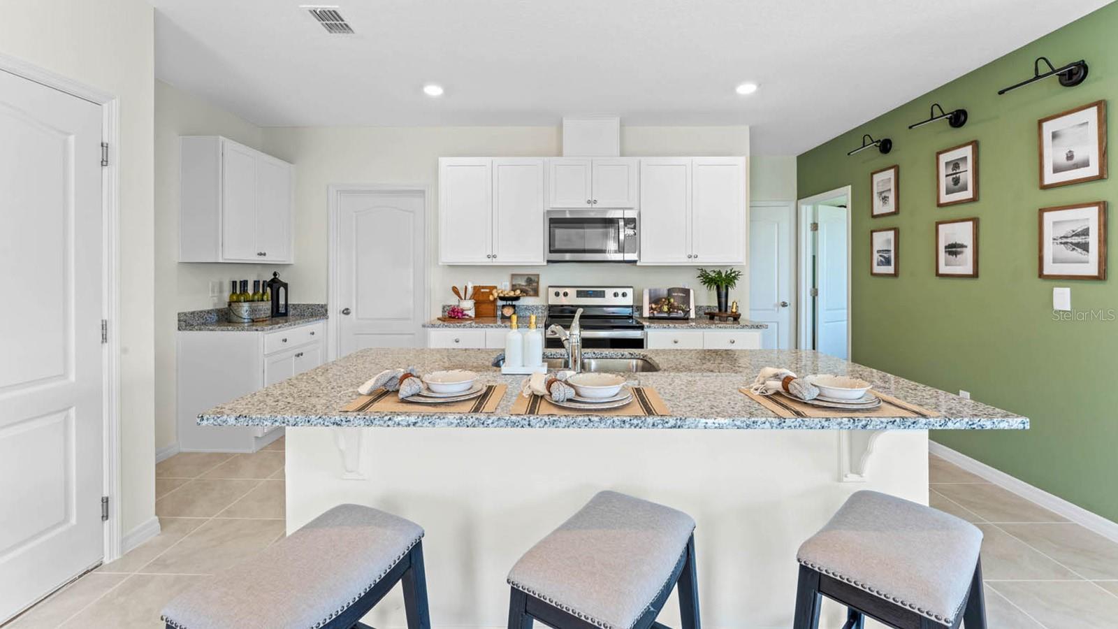 1528 ELLESMERE AVE, HAINES CITY, FL, 33844