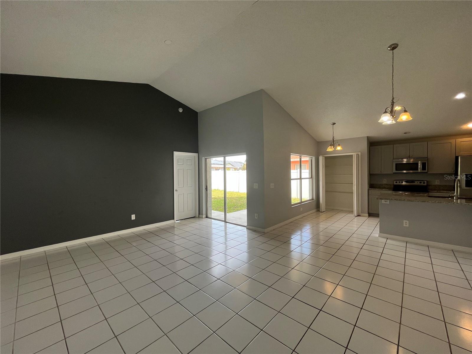 8209 SPRING BREEZE CT, ORLANDO, FL, 32829