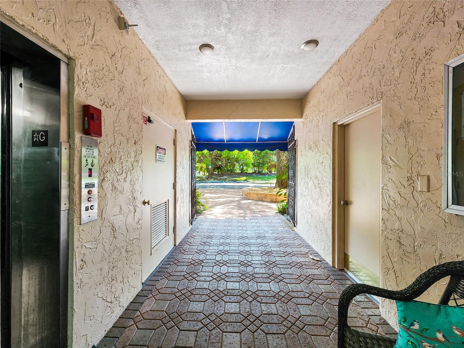 407 TARPON PT #407, TARPON SPRINGS, FL, 34689