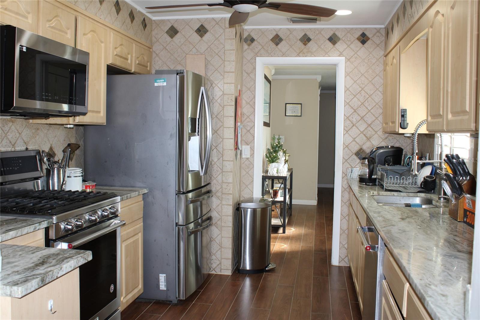 5775 BAYSHORE DR, SEMINOLE, FL, 33772