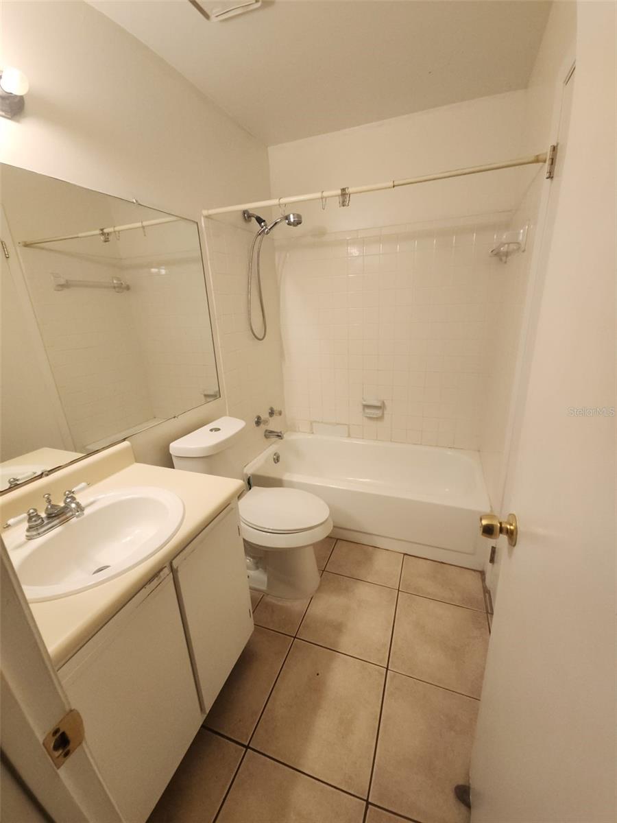 6108 CURRY FORD RD #214, ORLANDO, FL, 32822