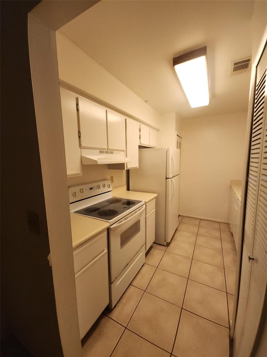 6108 CURRY FORD RD #214, ORLANDO, FL, 32822