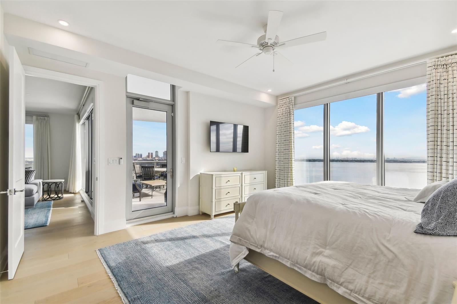 2910 W BARCELONA ST #1901, TAMPA, FL, 33629