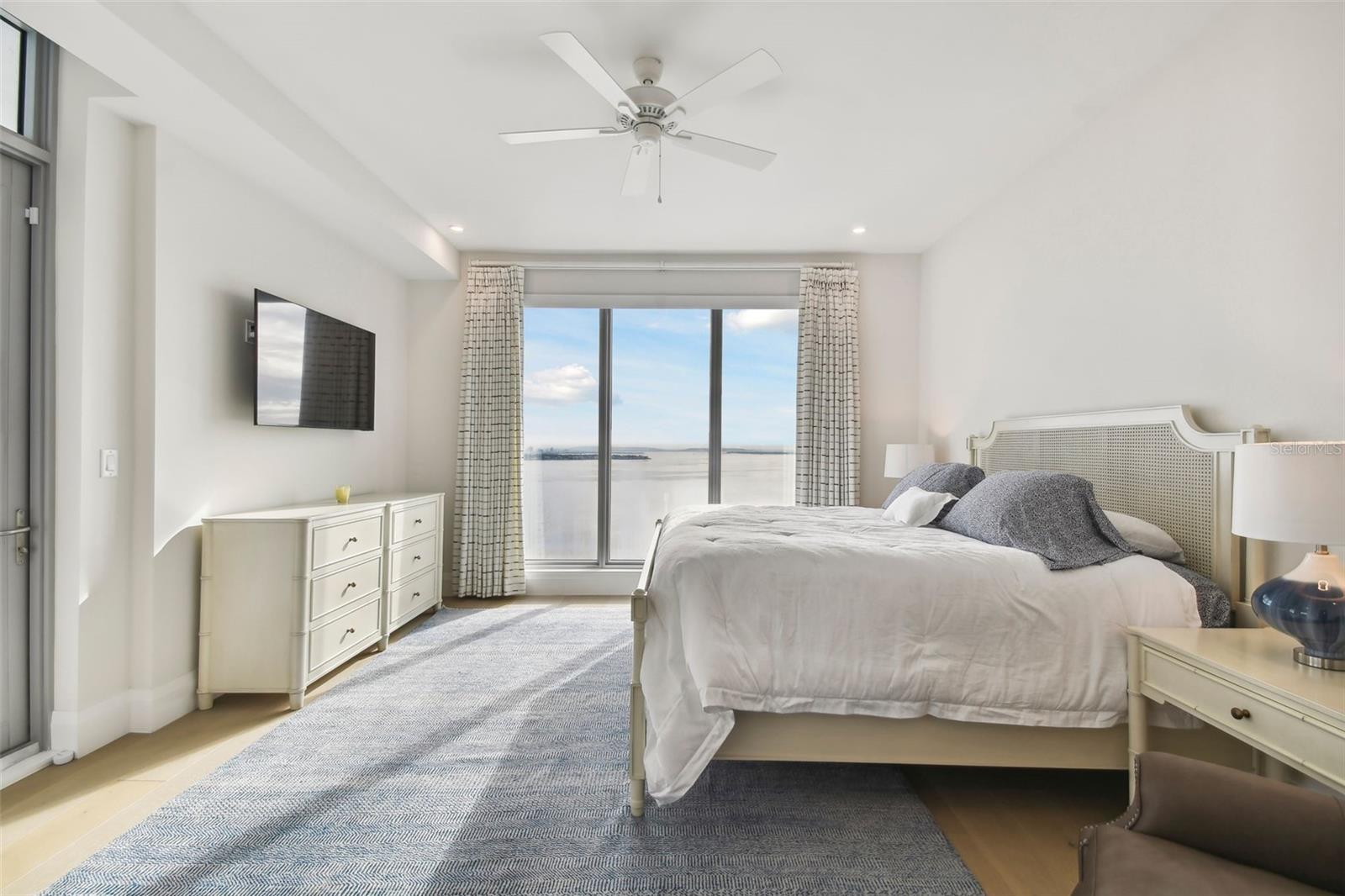 2910 W BARCELONA ST #1901, TAMPA, FL, 33629