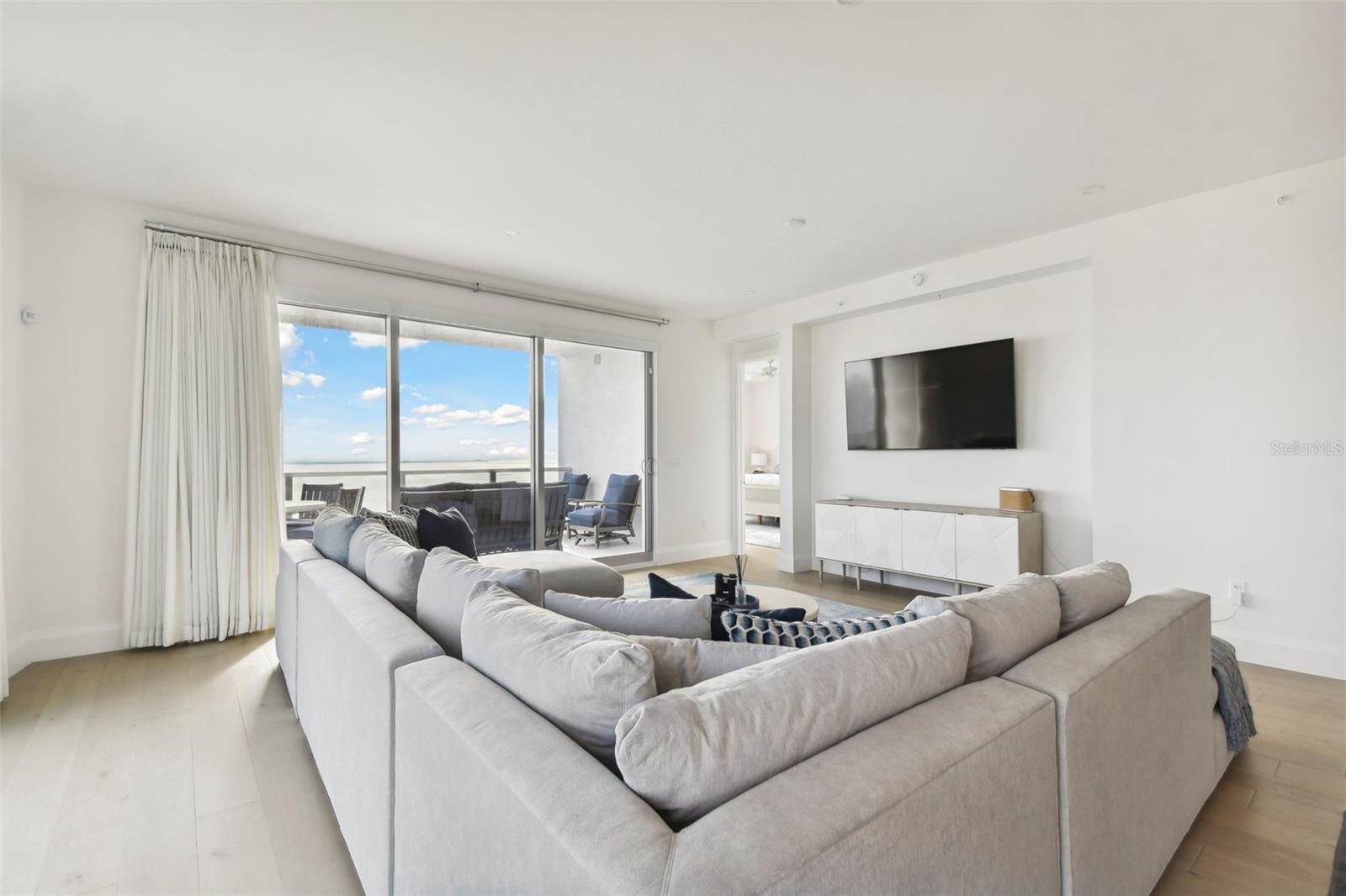 2910 W BARCELONA ST #1901, TAMPA, FL, 33629