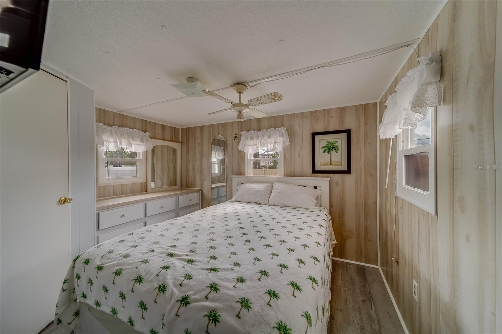 35204 ADA AVE, ZEPHYRHILLS, FL, 33541