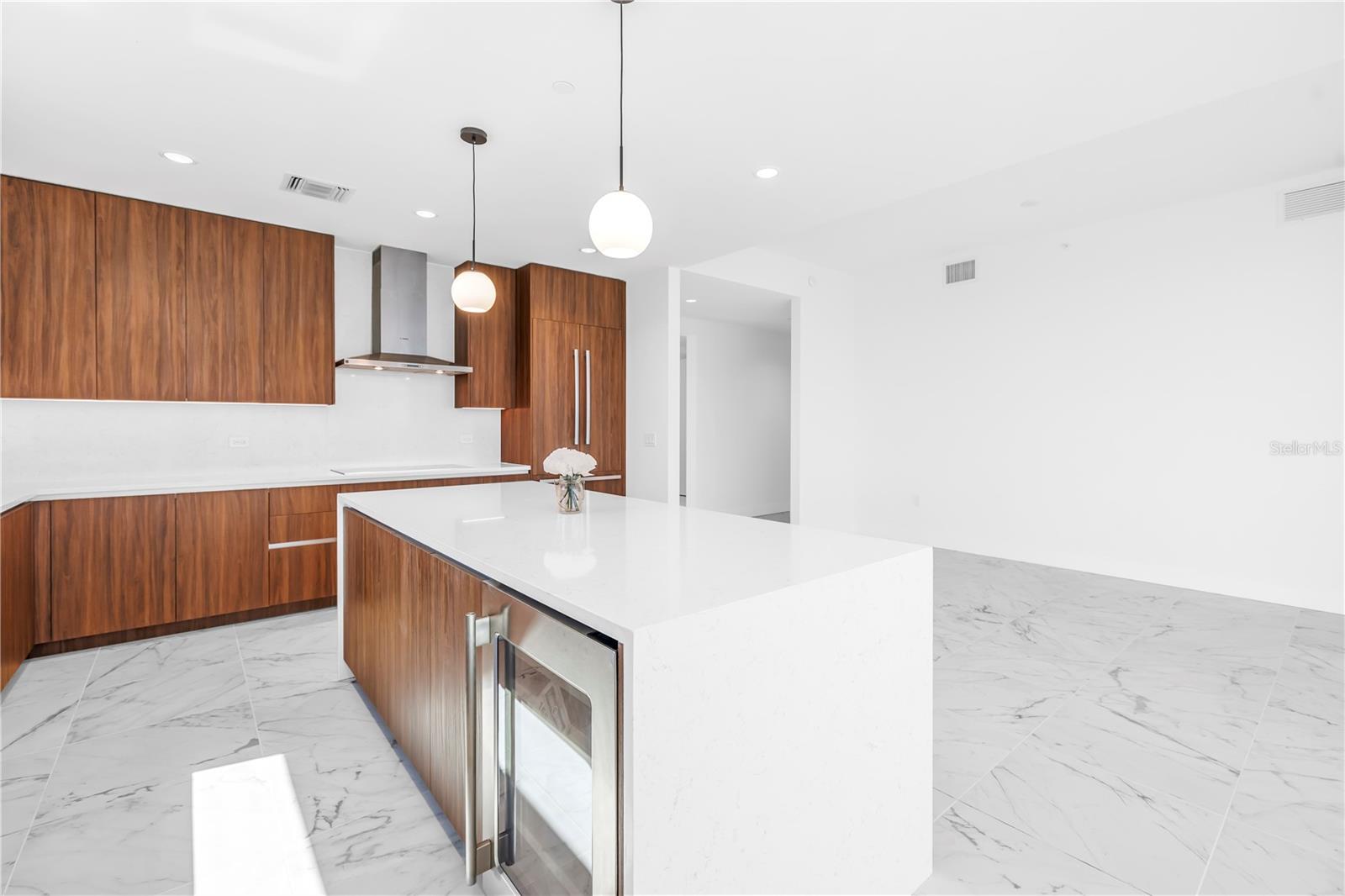 777 3RD AVE N #1605, ST PETERSBURG, FL, 33701