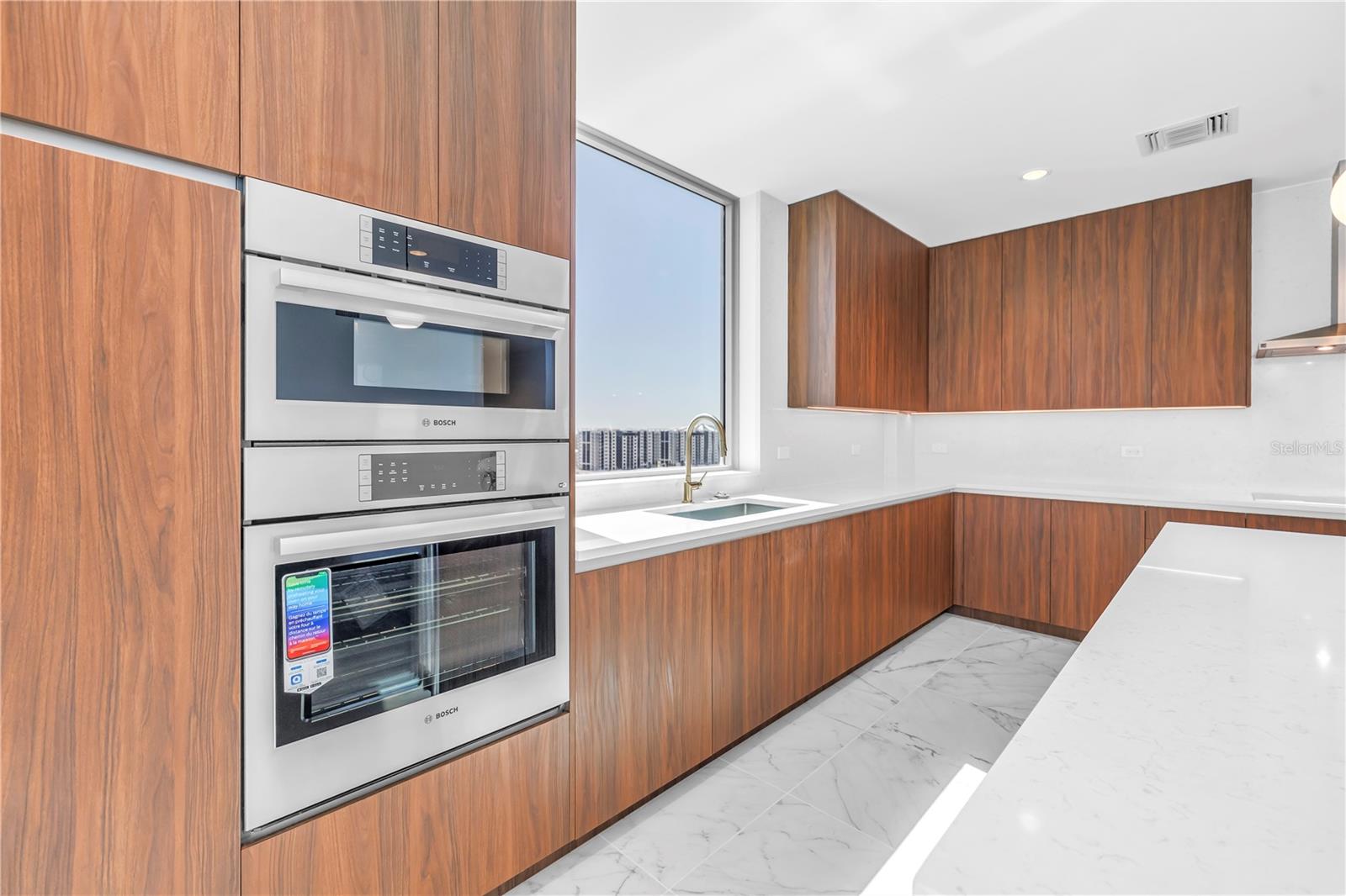 777 3RD AVE N #1605, ST PETERSBURG, FL, 33701