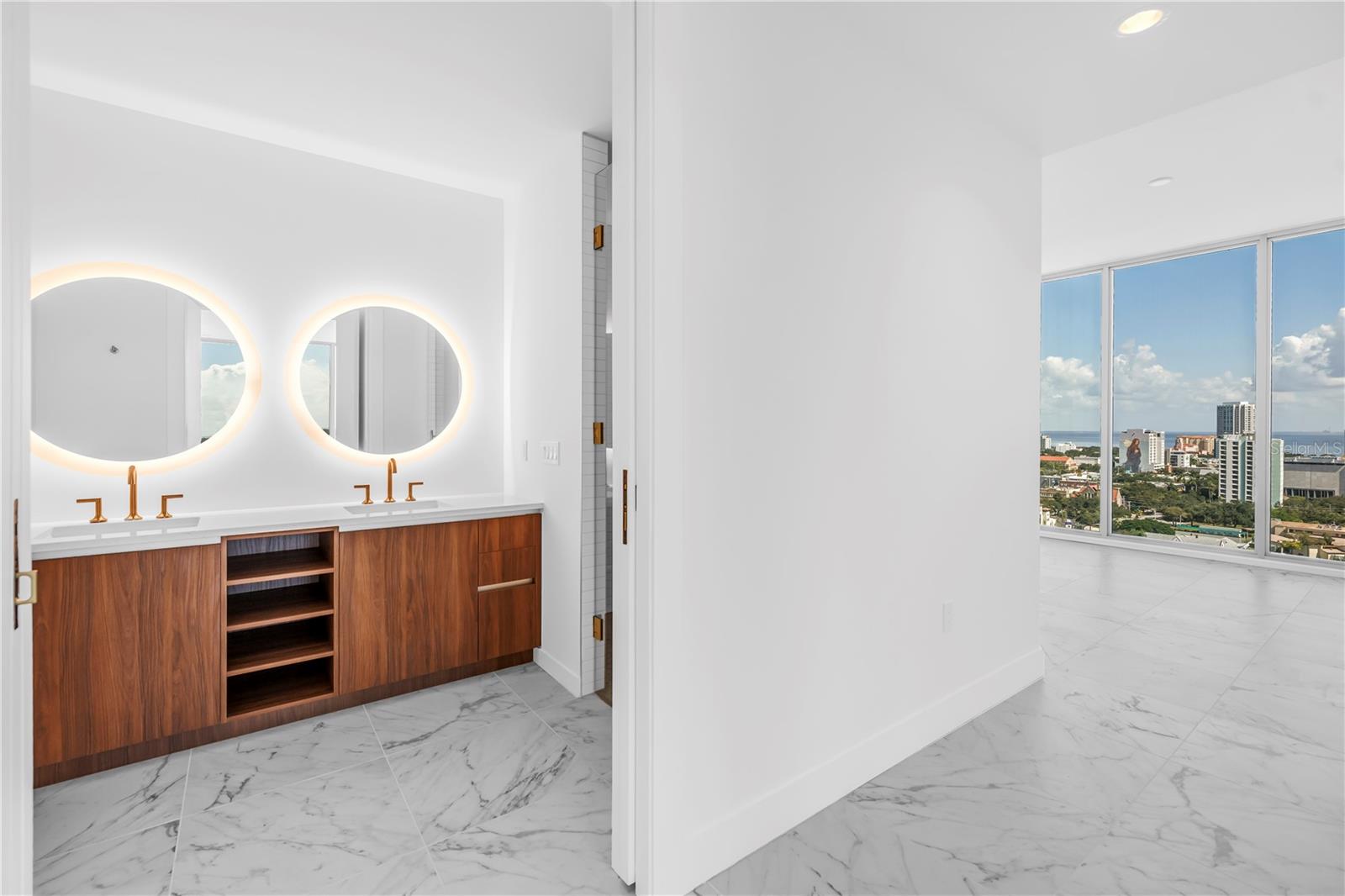777 3RD AVE N #1605, ST PETERSBURG, FL, 33701