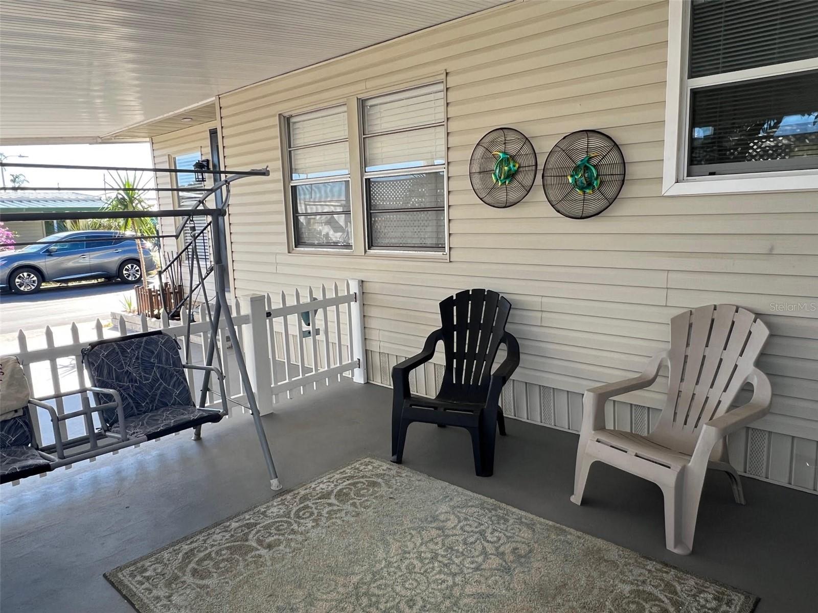 63 ROYAL PALM CIR, LARGO, FL, 33778