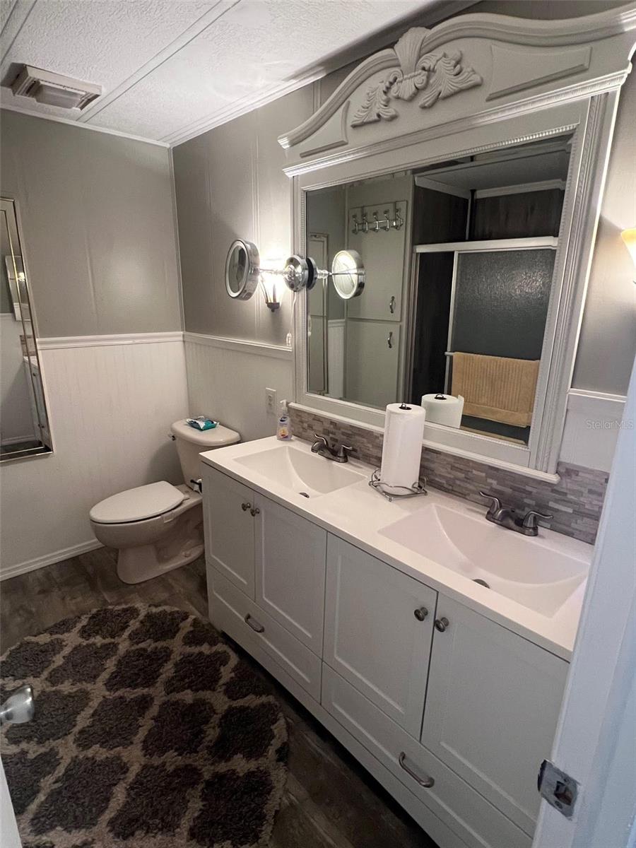 63 ROYAL PALM CIR, LARGO, FL, 33778