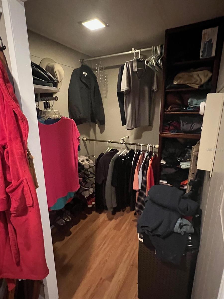 63 ROYAL PALM CIR, LARGO, FL, 33778