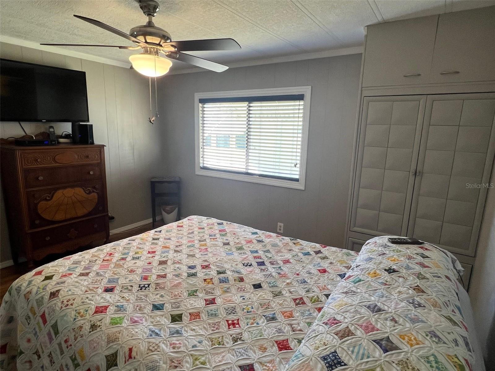 63 ROYAL PALM CIR, LARGO, FL, 33778