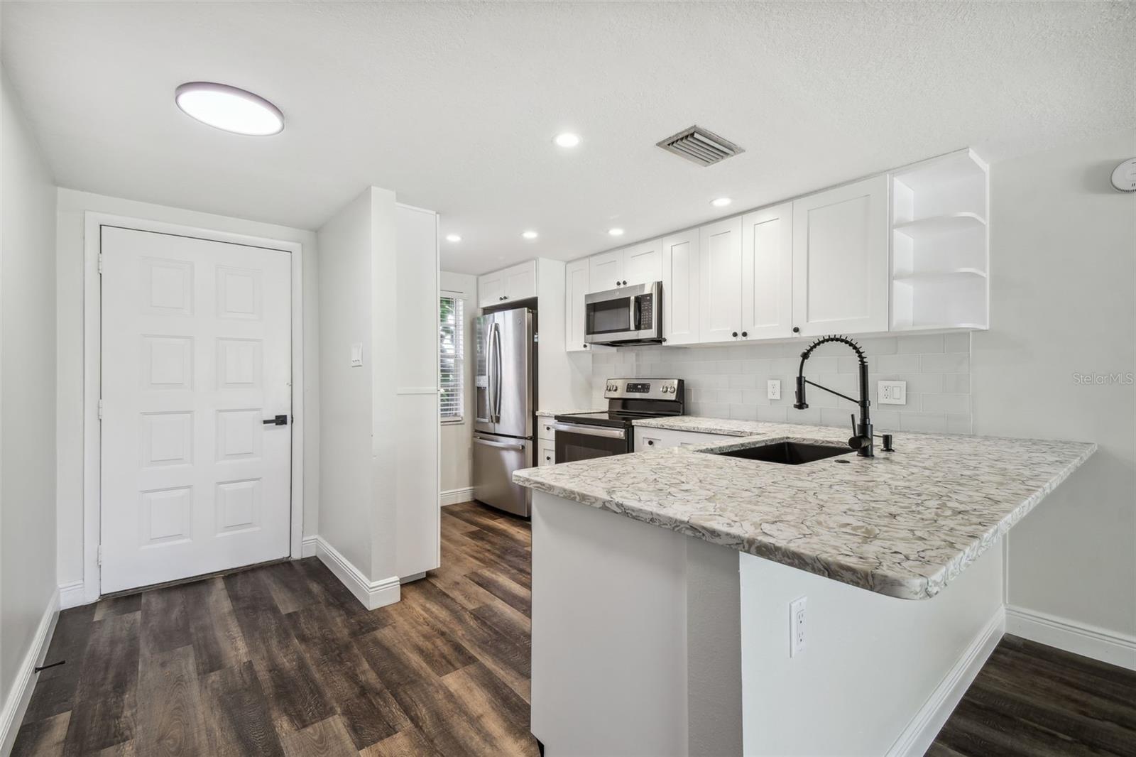 3323 TROPHY BLVD #2, NEW PORT RICHEY, FL, 34655