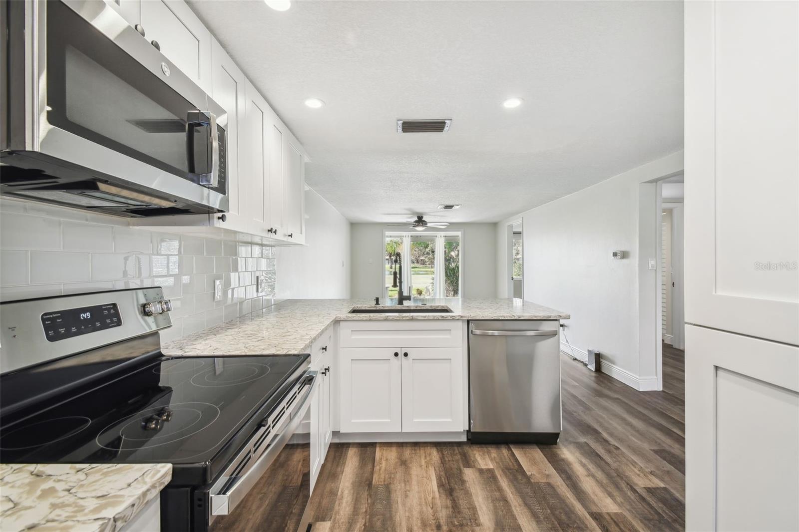3323 TROPHY BLVD #2, NEW PORT RICHEY, FL, 34655