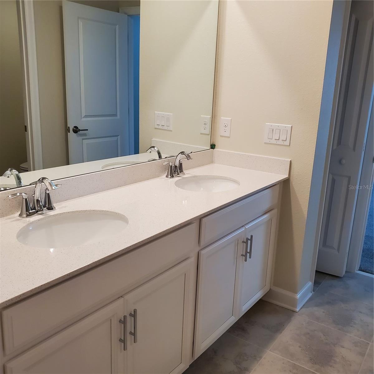 1511 OAK MARSH LOOP, DAVENPORT, FL, 33837