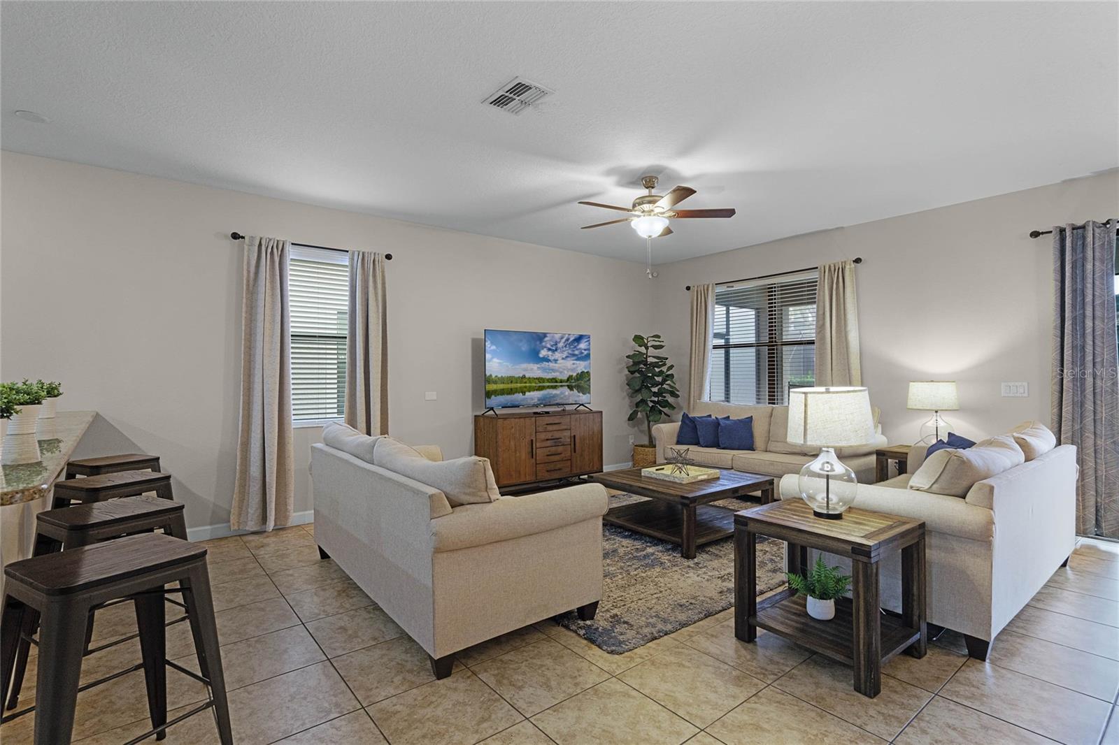 1429 MOON VALLEY DR, CHAMPIONS GATE, FL, 33896