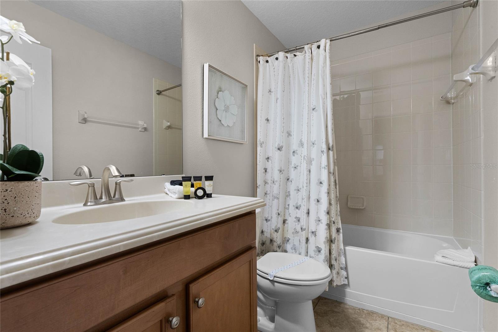 1429 MOON VALLEY DR, CHAMPIONS GATE, FL, 33896