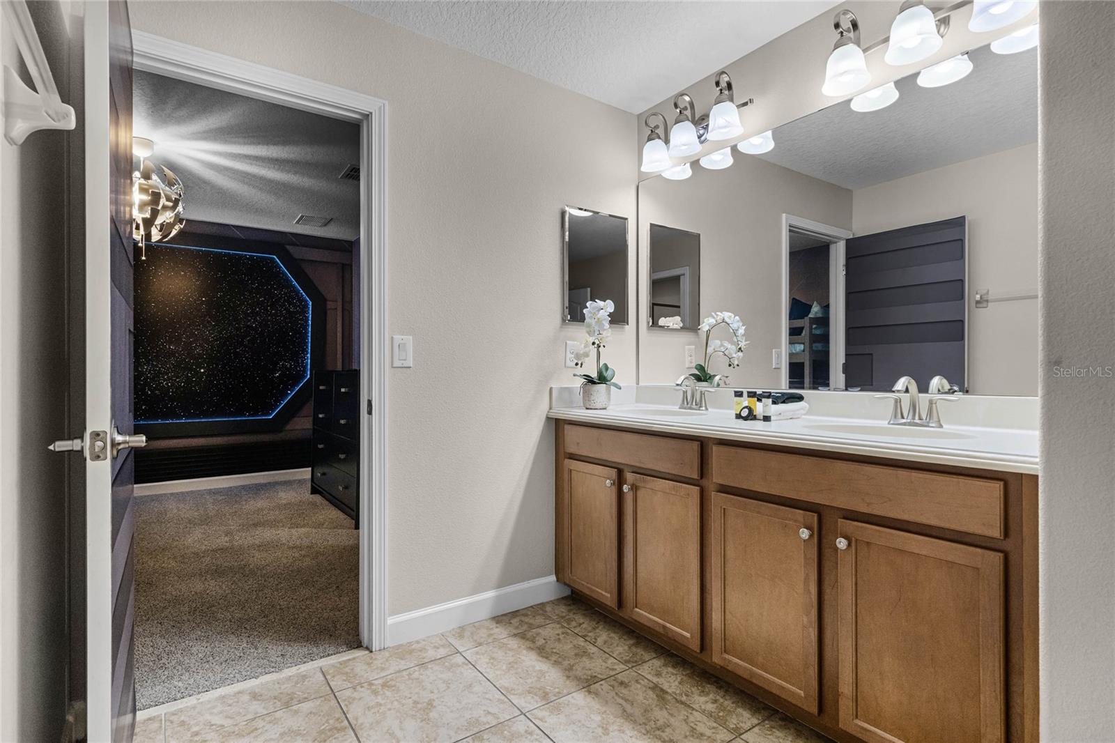 1429 MOON VALLEY DR, CHAMPIONS GATE, FL, 33896