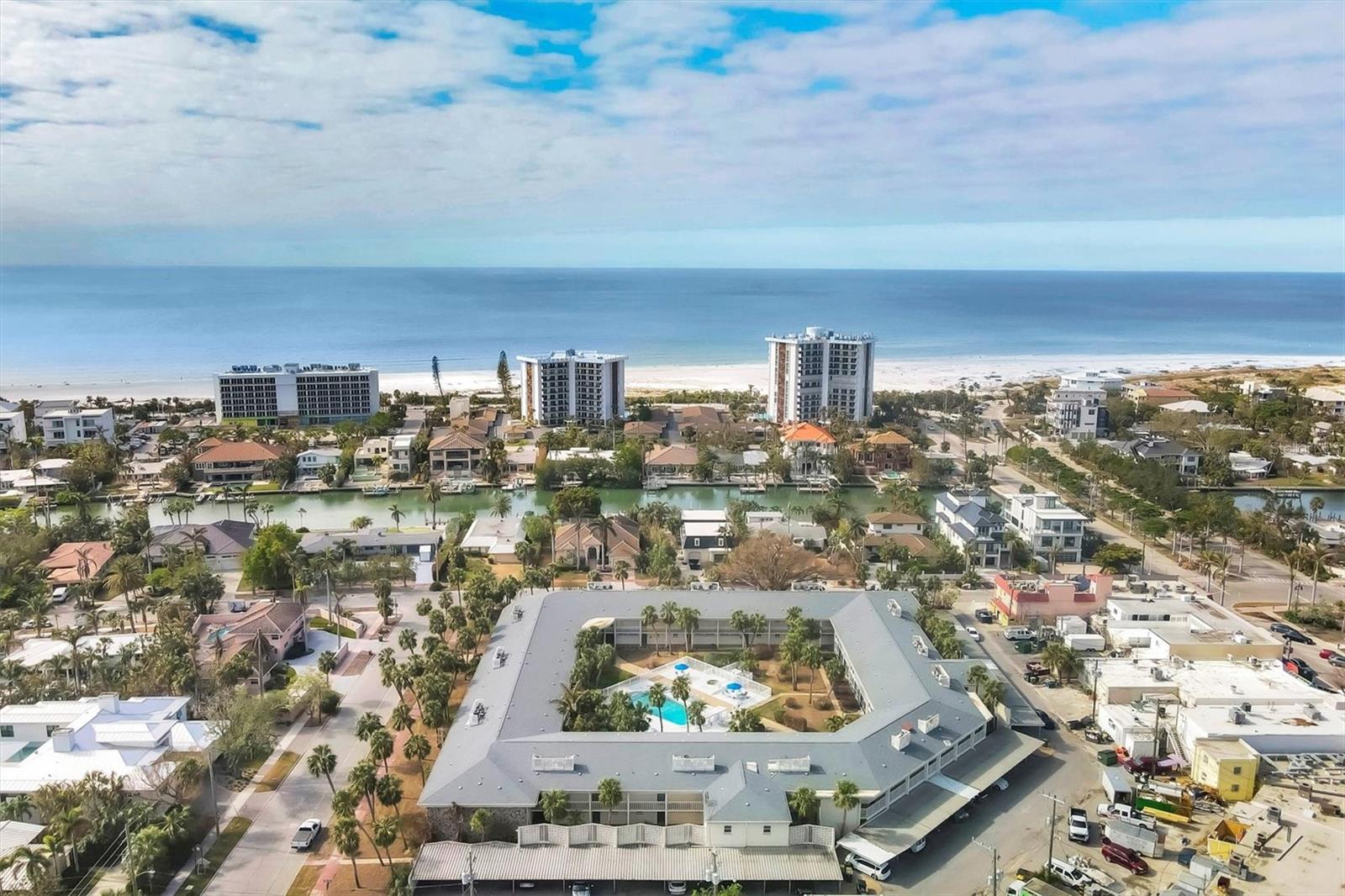 500 S WASHINGTON DR #25B, SARASOTA, FL, 34236