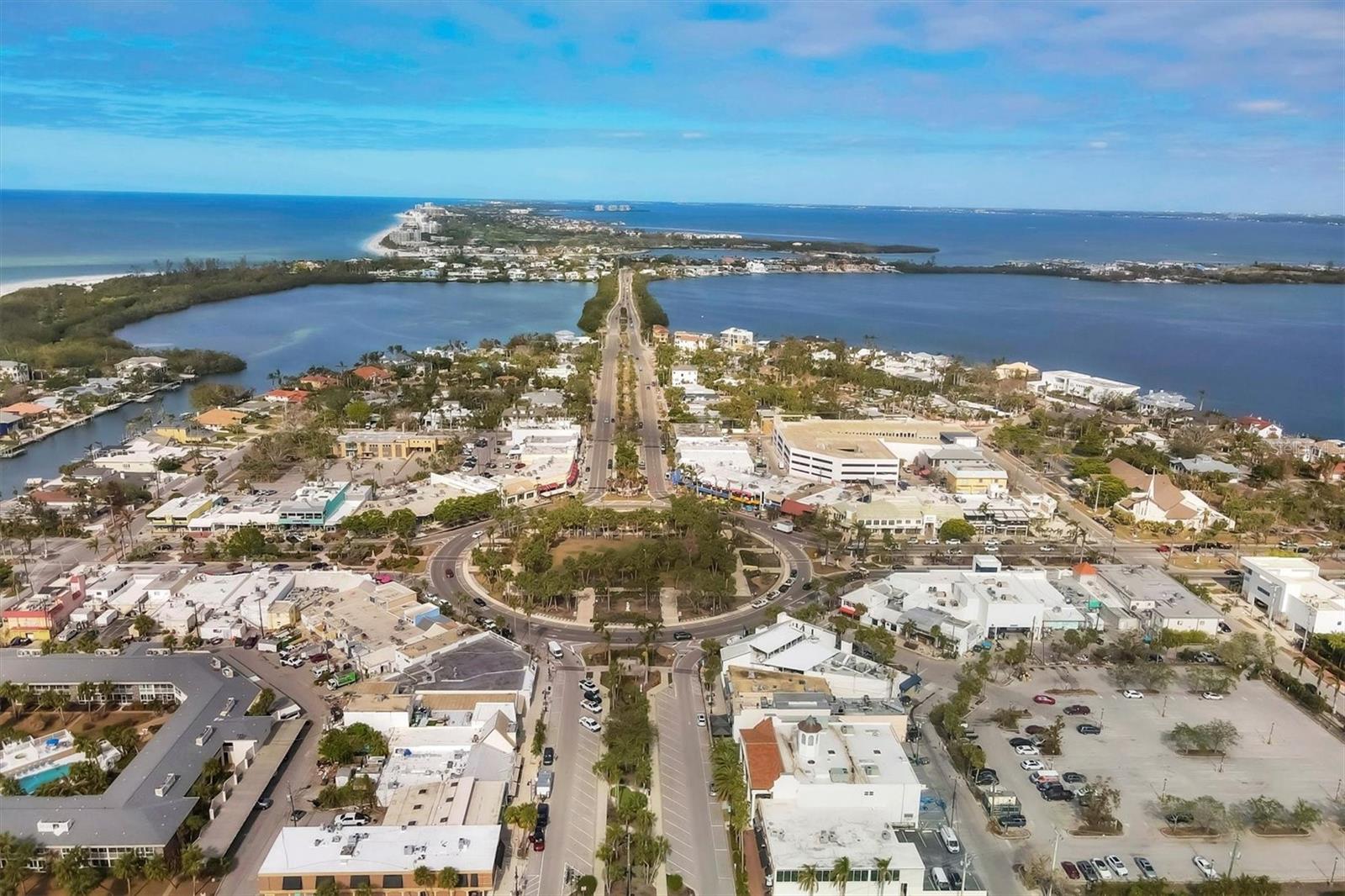500 S WASHINGTON DR #25B, SARASOTA, FL, 34236