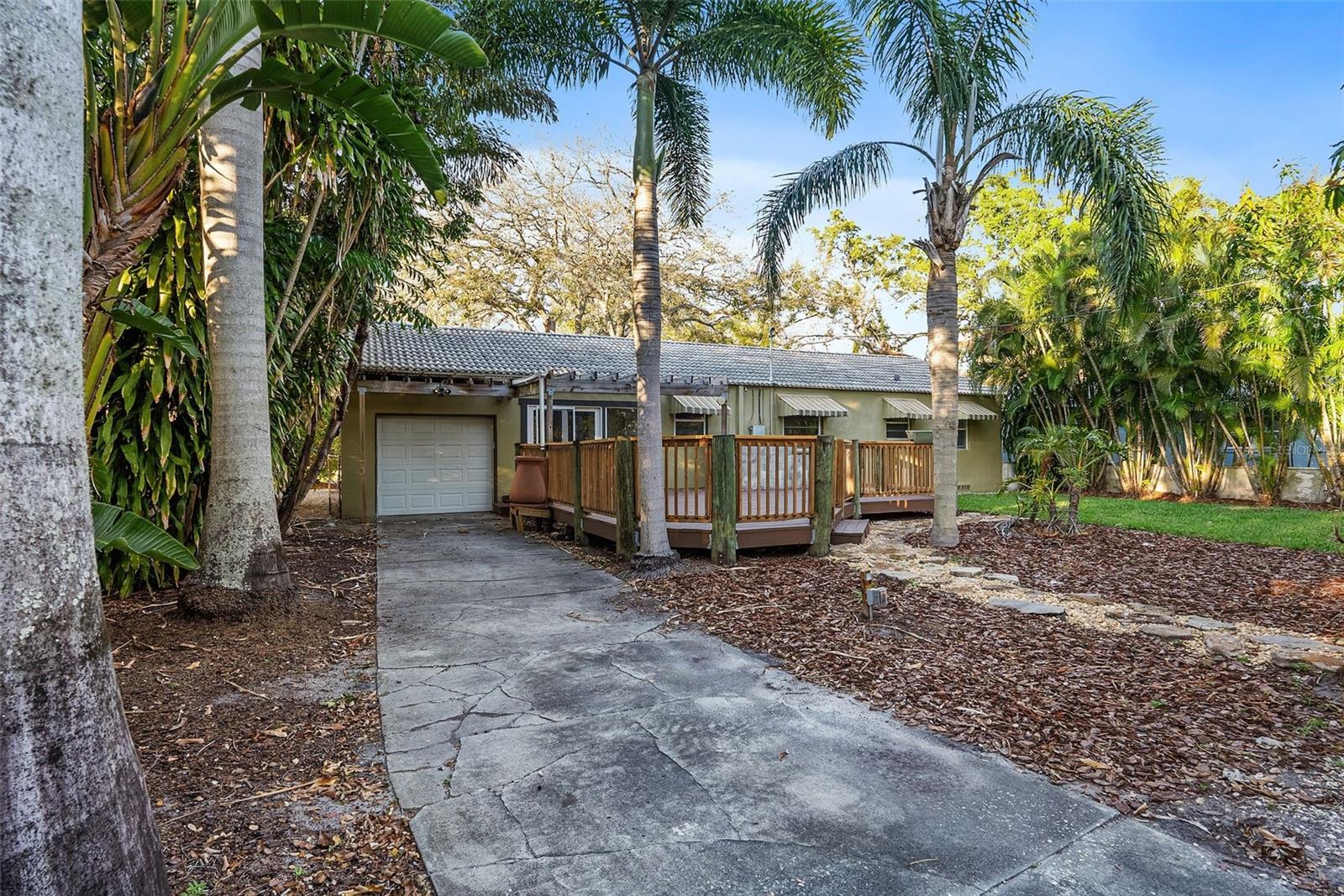 1746 23RD AVE N, ST PETERSBURG, FL, 33713