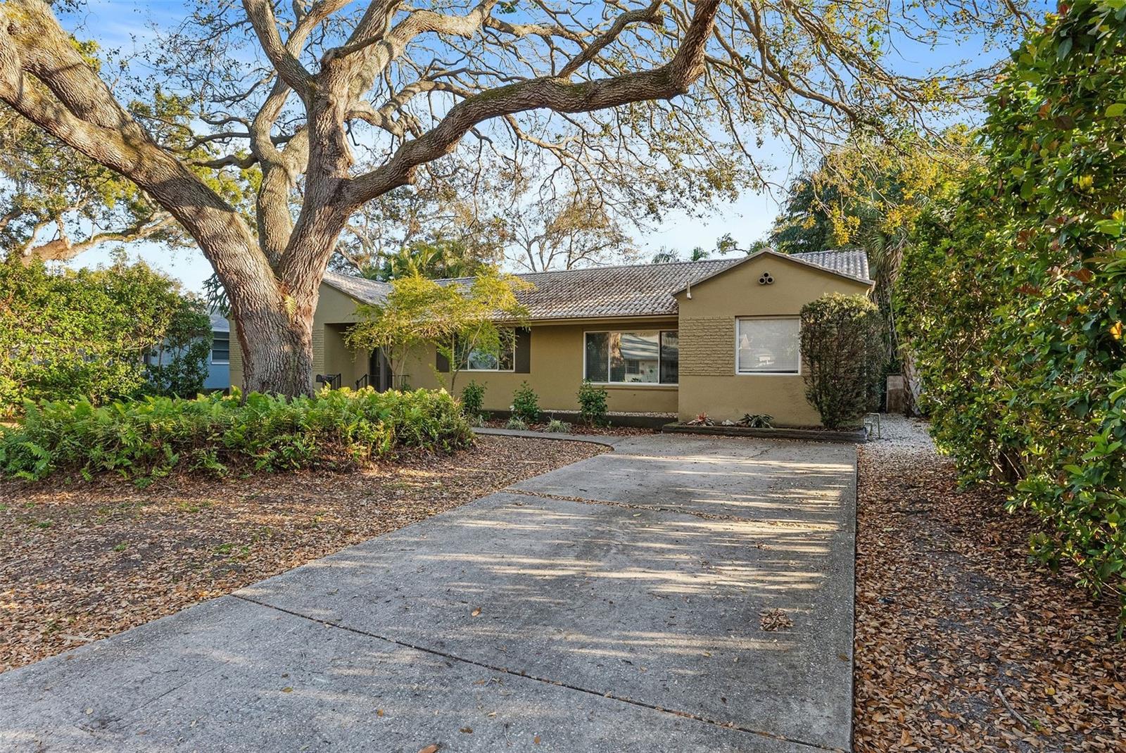 1746 23RD AVE N, ST PETERSBURG, FL, 33713