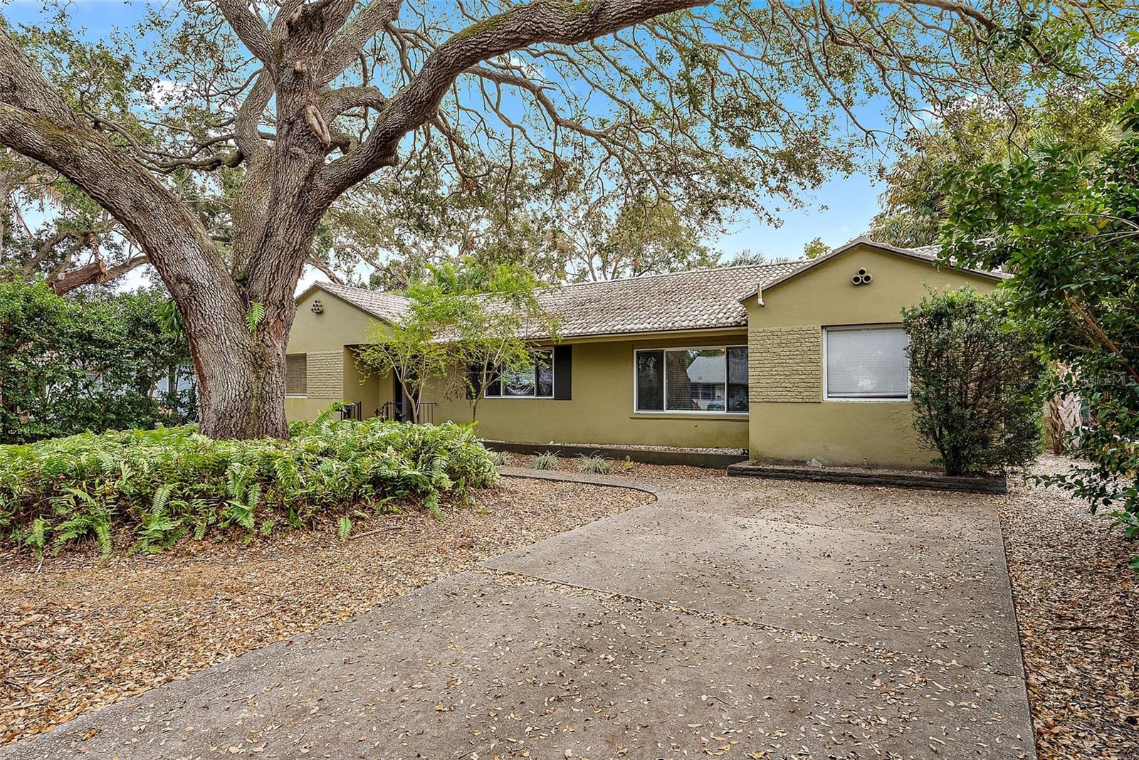 1746 23RD AVE N, ST PETERSBURG, FL, 33713