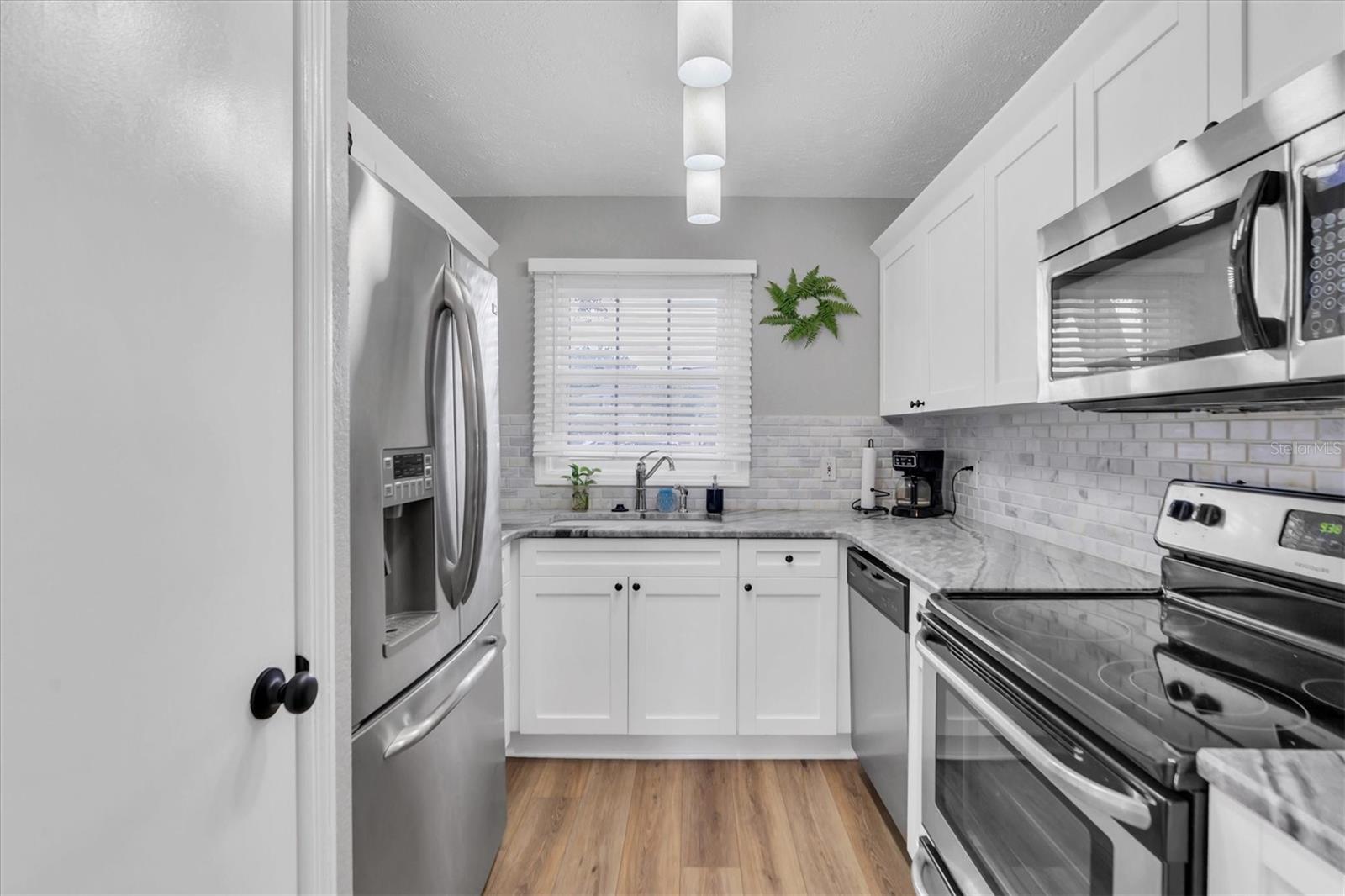 13712 ORANGE SUNSET DR, TAMPA, FL, 33618