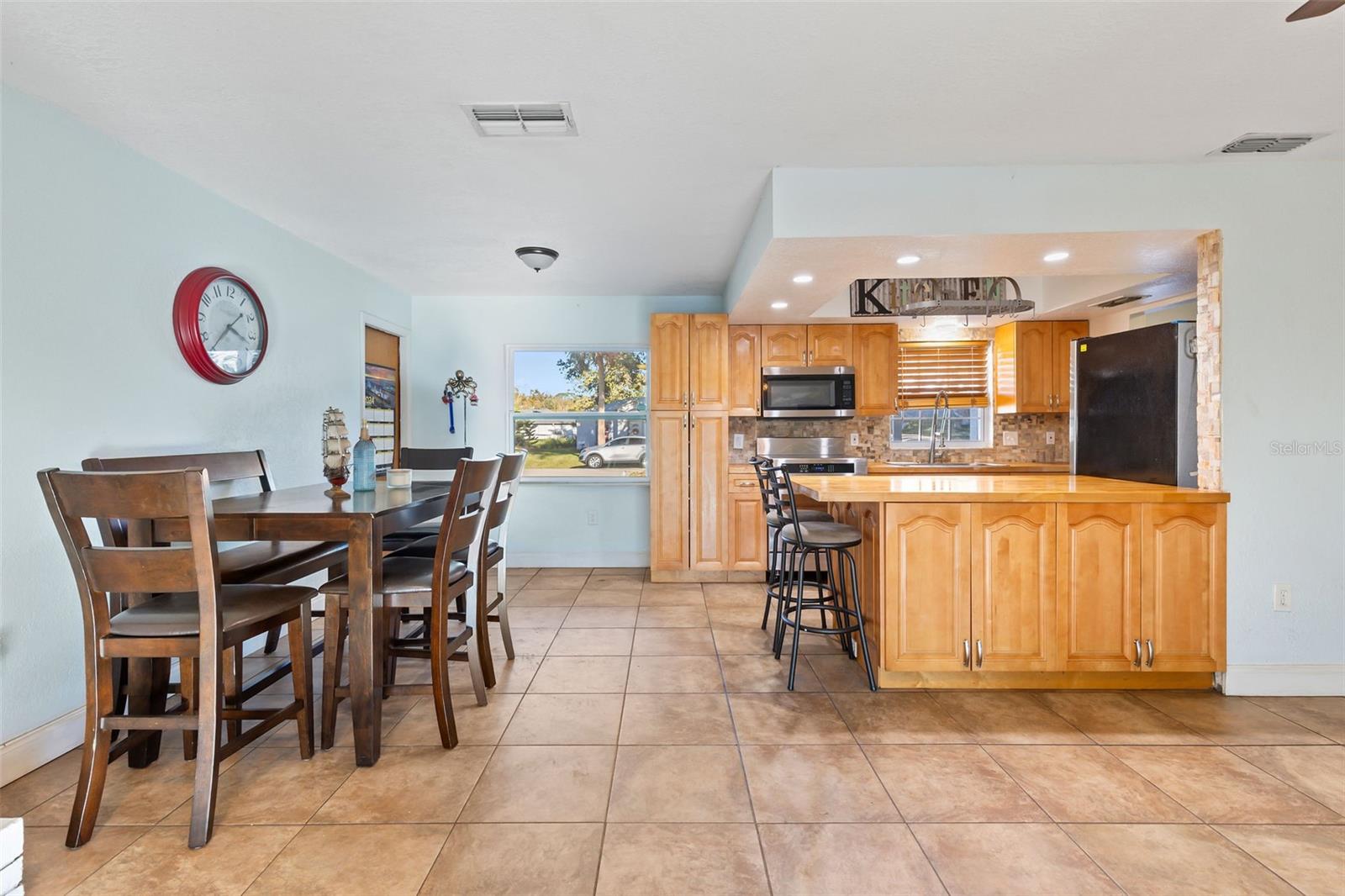 2018 UMBRELLA TREE DR, EDGEWATER, FL, 32141