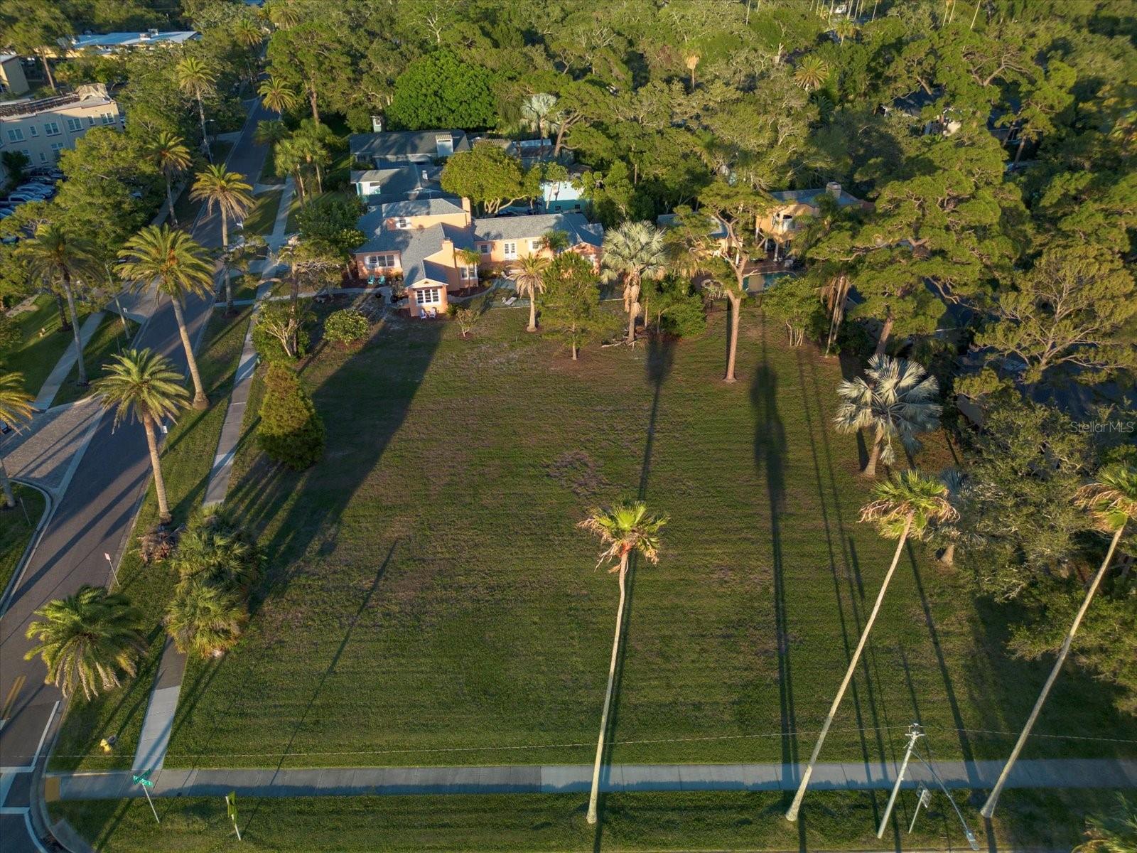 435 EDGEWATER DR, DUNEDIN, FL, 34698