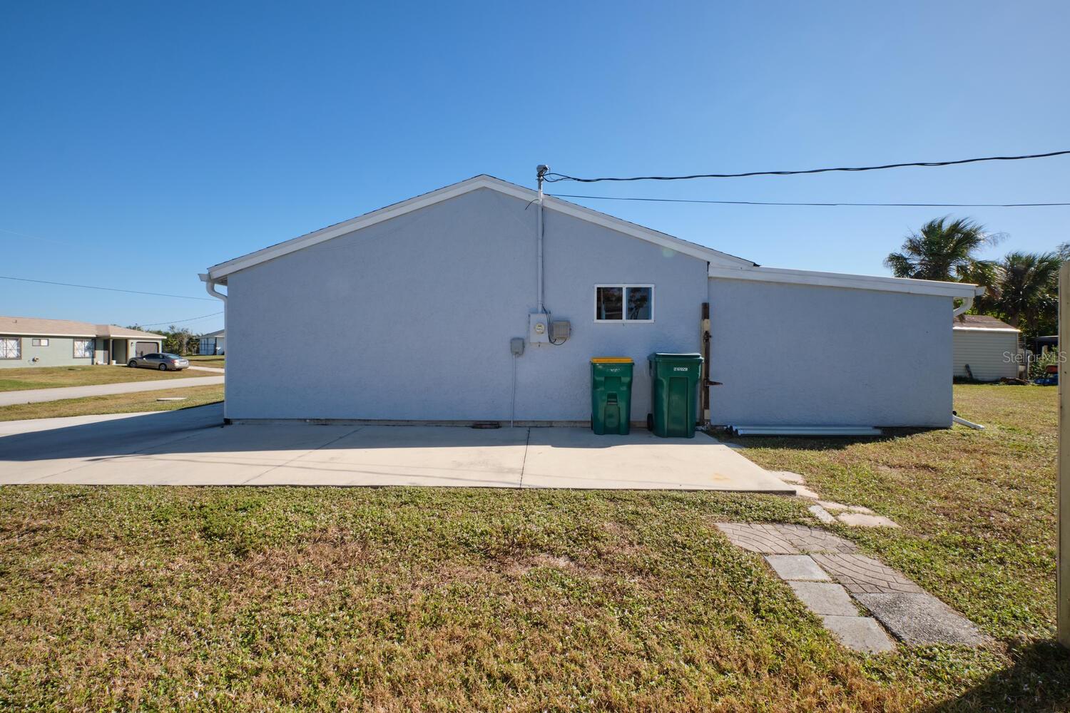 18647 KERRVILLE CIR, PORT CHARLOTTE, FL, 33948